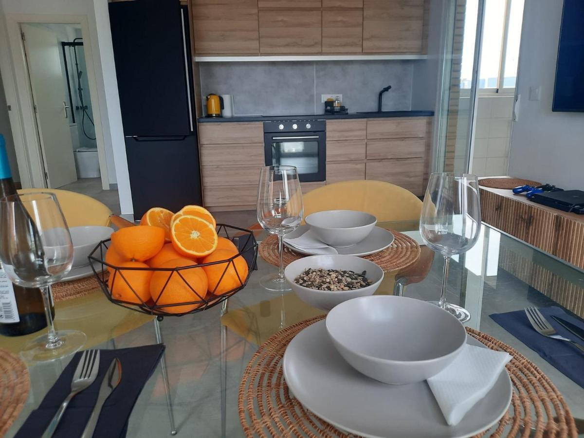 Apartamento A 100 Metros De La Playa Con Grande Terraza Y Vistas Al Mar Daimus Zewnętrze zdjęcie